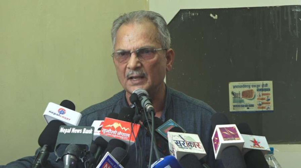 कक्षा १२ सम्मको शिक्षाको जिम्मेवारी राज्यले लिनुपर्छ : बाबुराम भट्टराई 